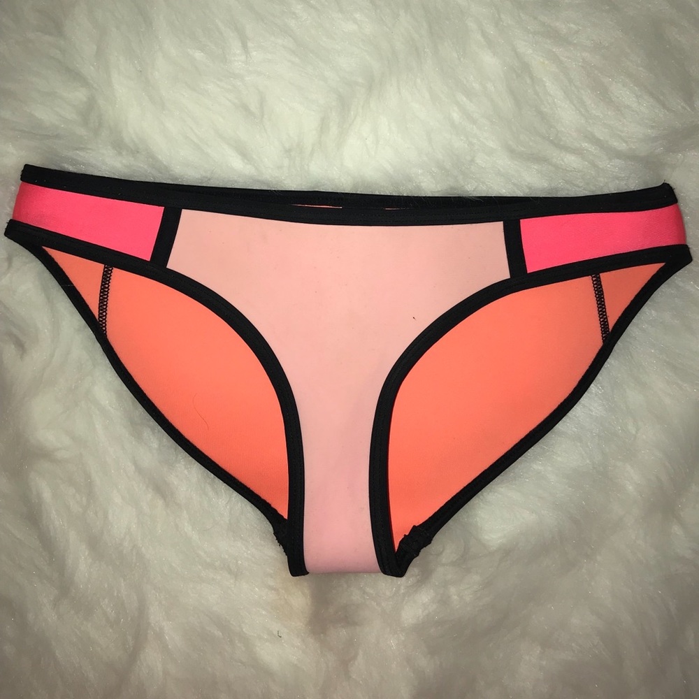 Triangl bathing suit bottoms